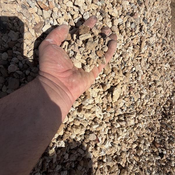Cream Brick Rubble — crushed cream coloured brick